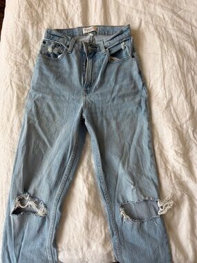 Abercrombie 90s Straight Leg Ultra High Rise